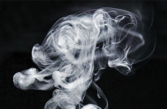 Warum zirpt ein fest verkabelter Rauchmelder?